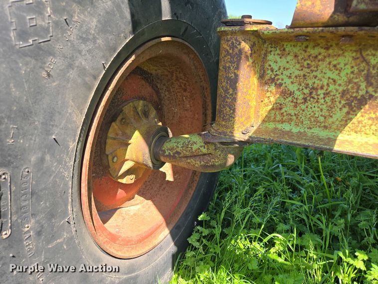 image for item EN3641 Parker 1072 gravity wagon