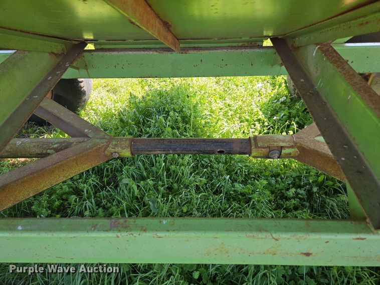 image for item EN3641 Parker 1072 gravity wagon