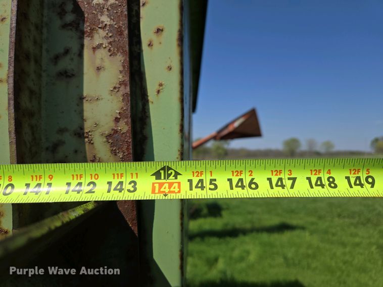 image for item EN3641 Parker 1072 gravity wagon