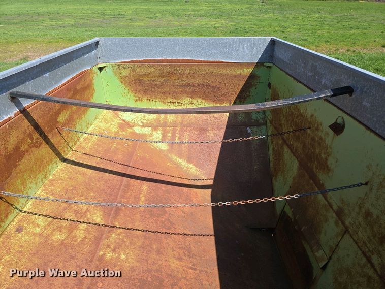 image for item EN3641 Parker 1072 gravity wagon