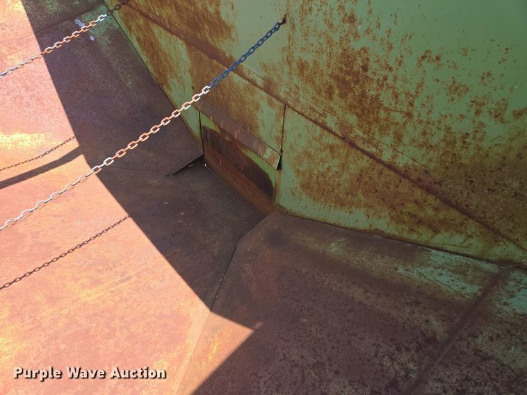 image for item EN3641 Parker 1072 gravity wagon