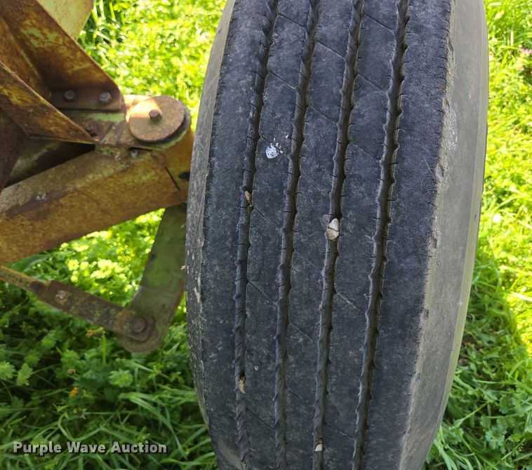 image for item EN3641 Parker 1072 gravity wagon