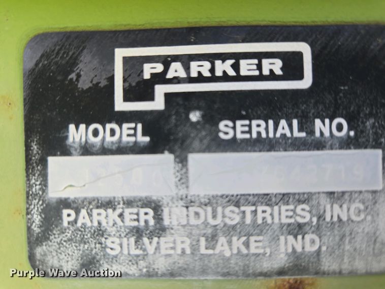 image for item EN3641 Parker 1072 gravity wagon