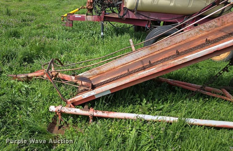 image for item EN3642 Graves hay bale elevator 