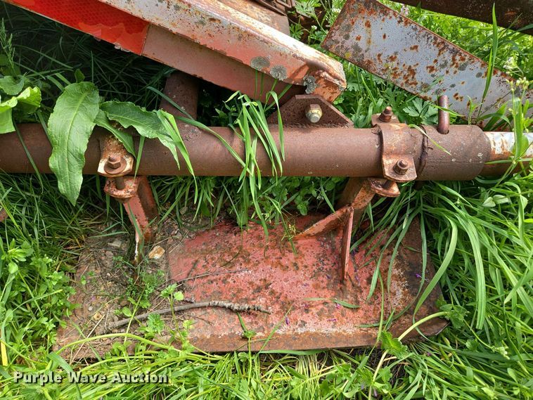 image for item EN3642 Graves hay bale elevator 