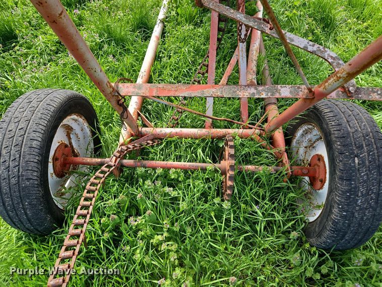 image for item EN3642 Graves hay bale elevator 