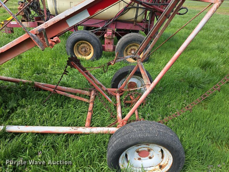 image for item EN3642 Graves hay bale elevator 