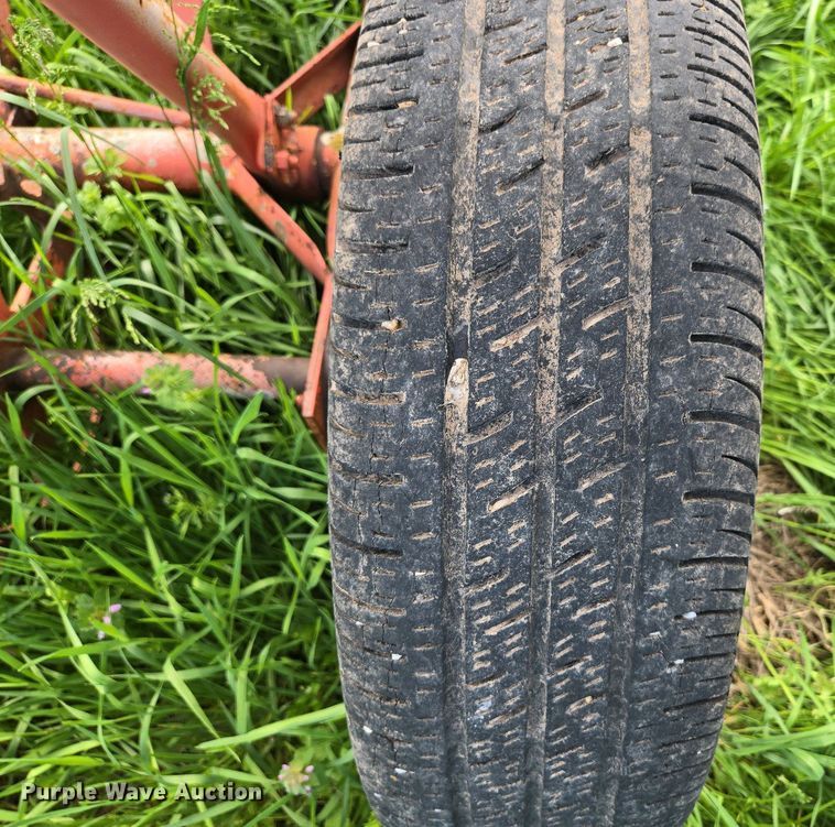 image for item EN3642 Graves hay bale elevator 