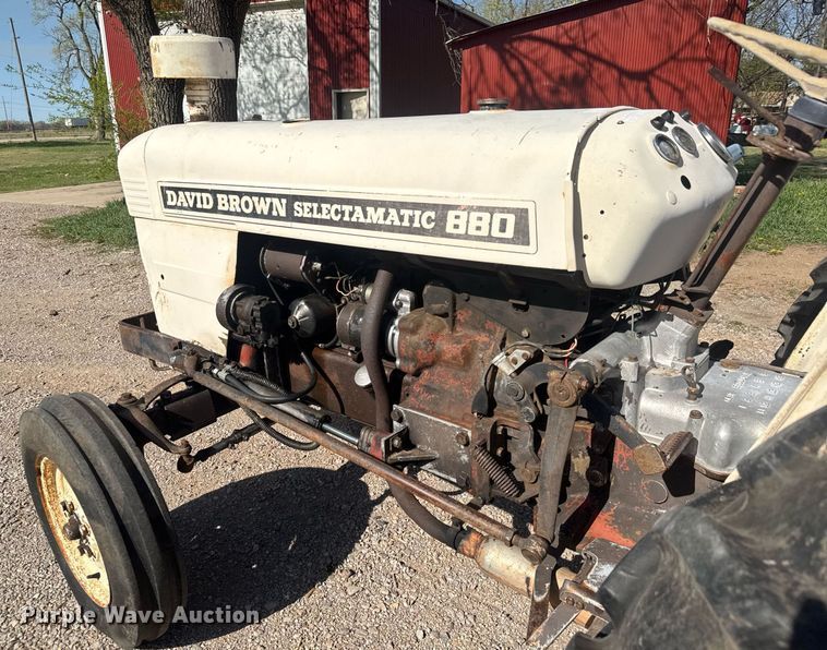 image for item EQ1307 1970 David Brown Selectamatic 880 tractor