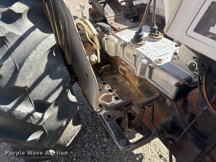 image for item EQ1307 1970 David Brown Selectamatic 880 tractor