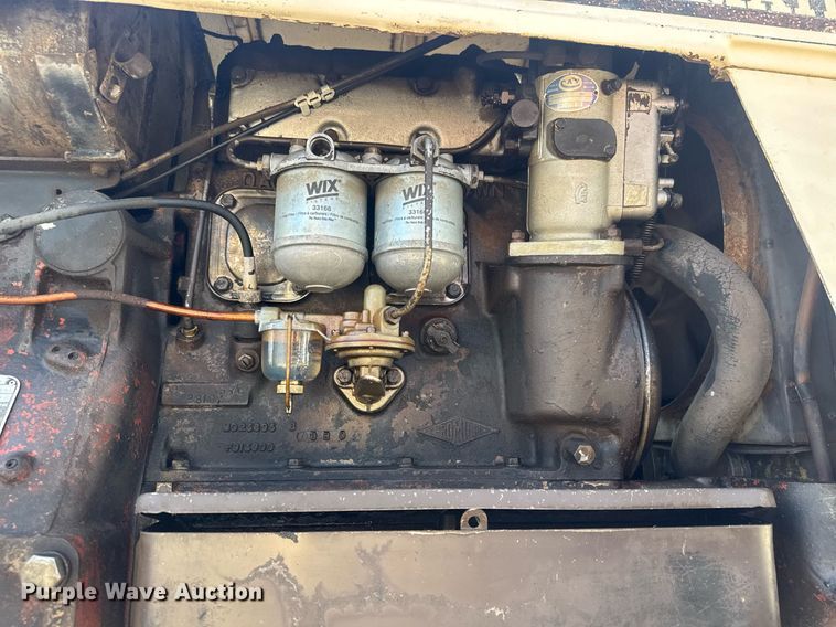 image for item EQ1307 1970 David Brown Selectamatic 880 tractor