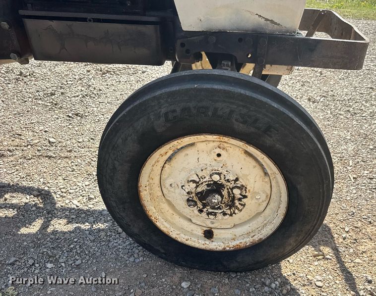 image for item EQ1307 1970 David Brown Selectamatic 880 tractor