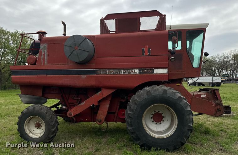 image for item EQ1360 1982 International Harvester 1480 combine
