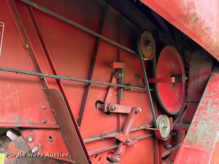 image for item EQ1360 1982 International Harvester 1480 combine