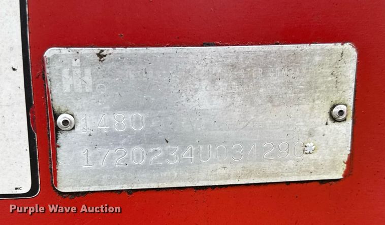 image for item EQ1360 1982 International Harvester 1480 combine