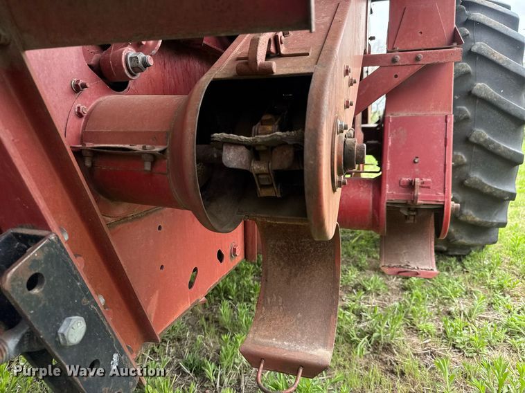 image for item EQ1361 1981 International Harvester 1460 combine