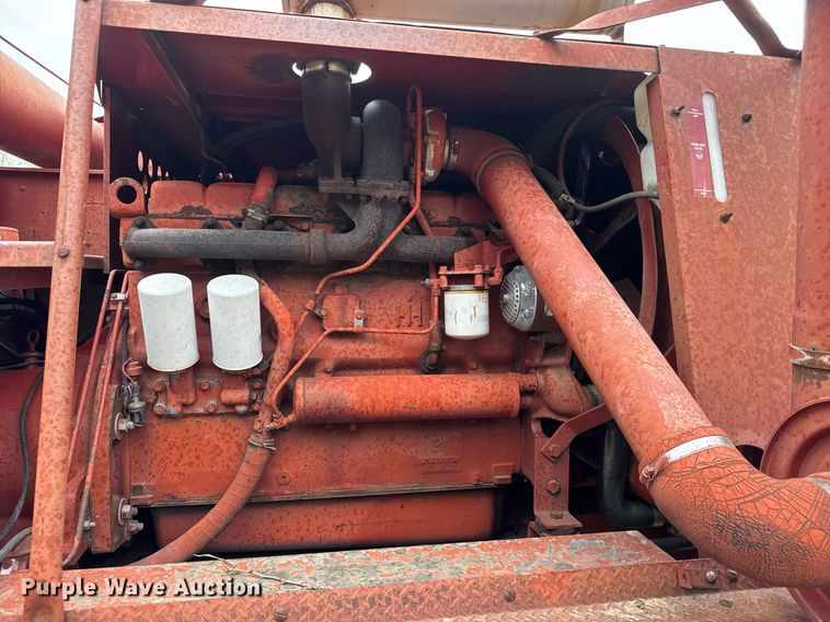 image for item EQ1361 1981 International Harvester 1460 combine