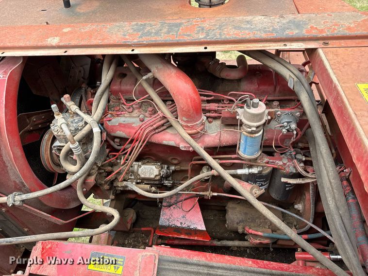 image for item EQ1361 1981 International Harvester 1460 combine