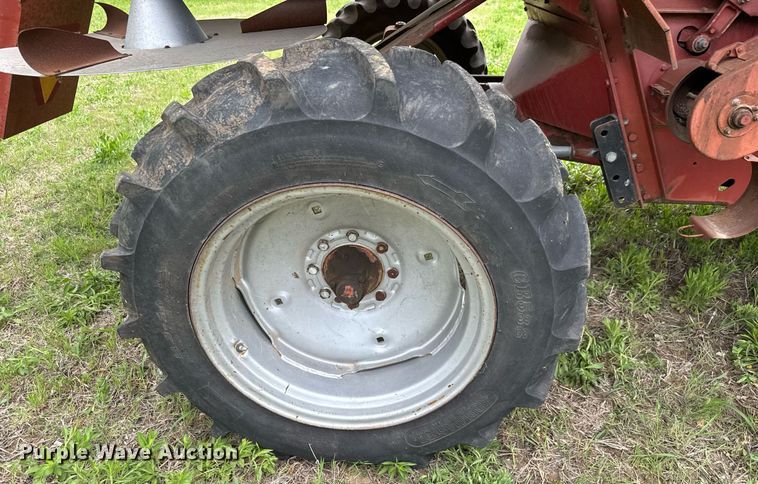 image for item EQ1361 1981 International Harvester 1460 combine