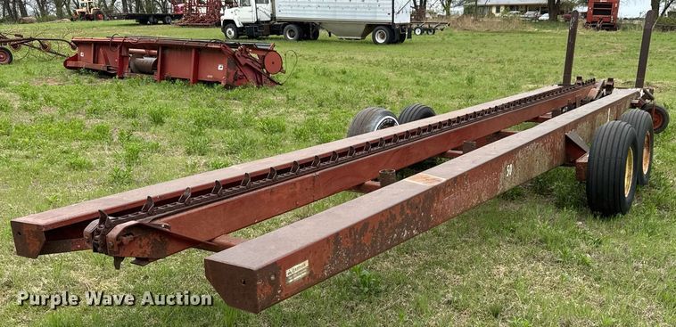 image for item EQ1362 International Harvester 50 hay bale mover