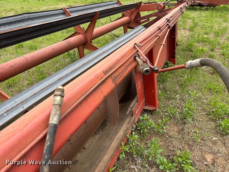 image for item EQ1363 International Harvester 810 rigid head