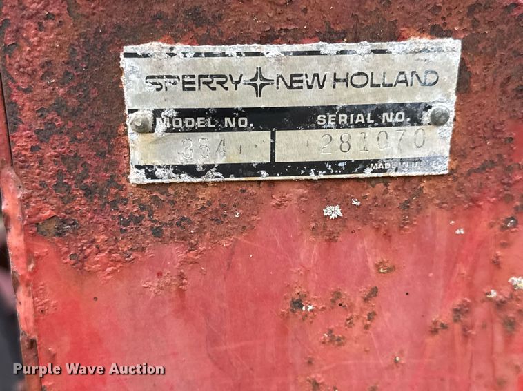 image for item EQ1367 New Holland 354 feed grinder/mixer