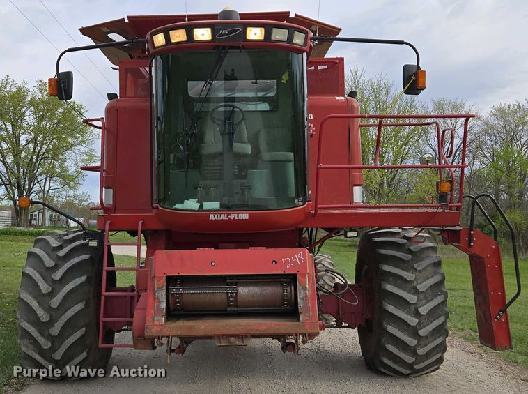 image for item EQ3998 1998 Case IH 2388 AFS combine