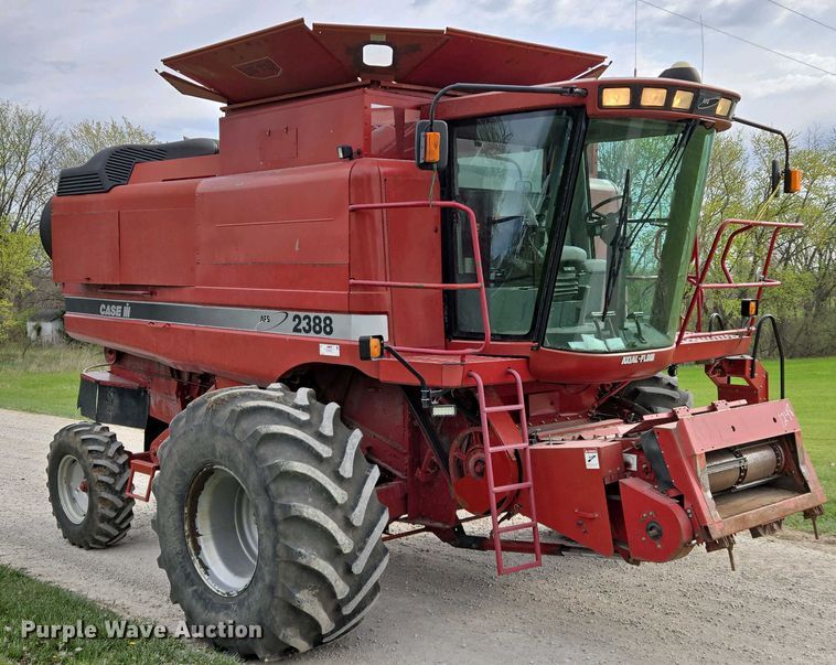 image for item EQ3998 1998 Case IH 2388 AFS combine