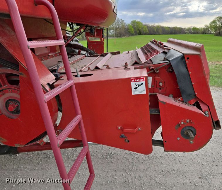 image for item EQ3998 1998 Case IH 2388 AFS combine