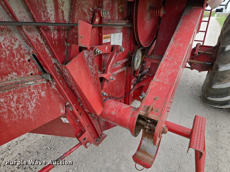 image for item EQ3998 1998 Case IH 2388 AFS combine