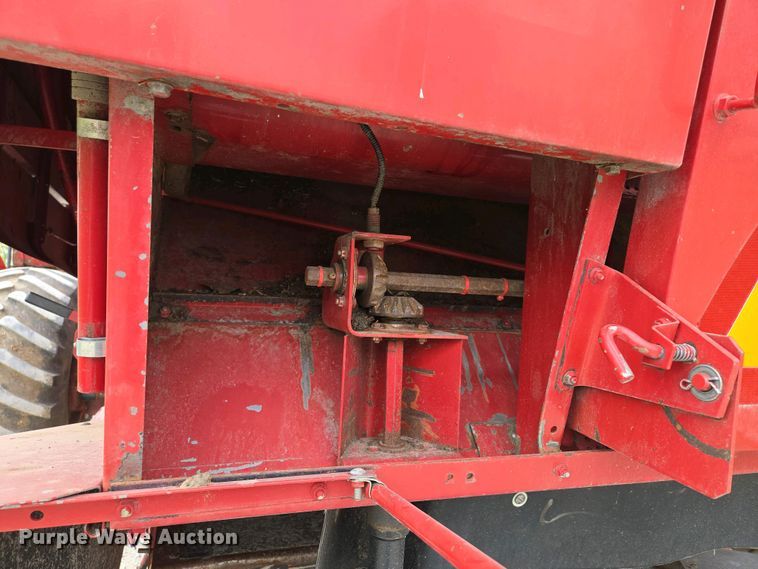 image for item EQ3998 1998 Case IH 2388 AFS combine