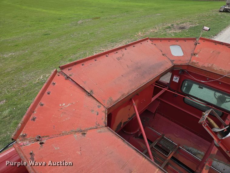 image for item EQ3998 1998 Case IH 2388 AFS combine