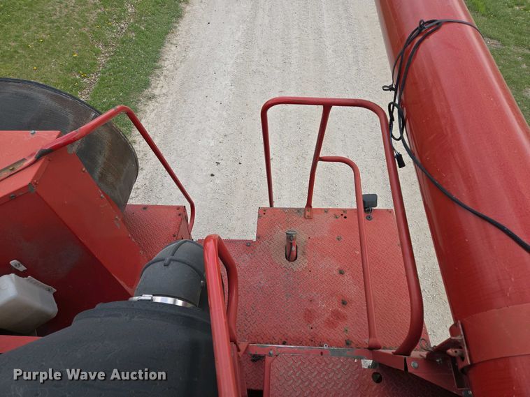 image for item EQ3998 1998 Case IH 2388 AFS combine