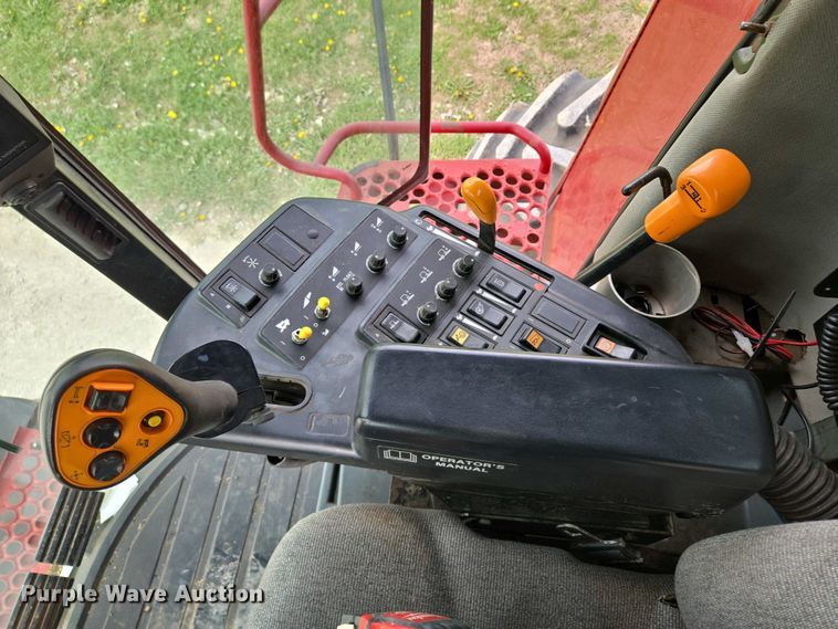 image for item EQ3998 1998 Case IH 2388 AFS combine