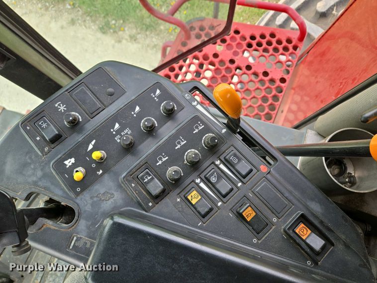image for item EQ3998 1998 Case IH 2388 AFS combine