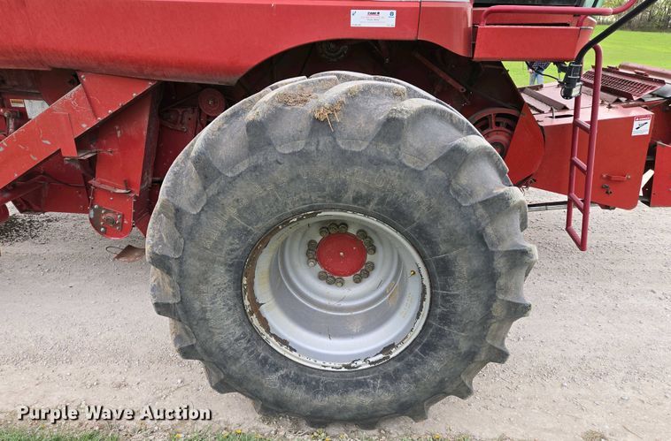 image for item EQ3998 1998 Case IH 2388 AFS combine