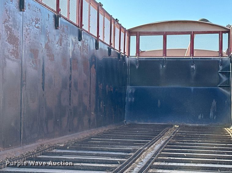 image for item EQ4576 2023 Hitchcock APL36 silage trailer