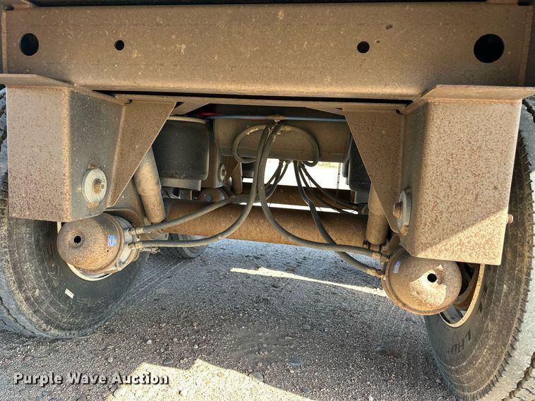 image for item EQ4576 2023 Hitchcock APL36 silage trailer