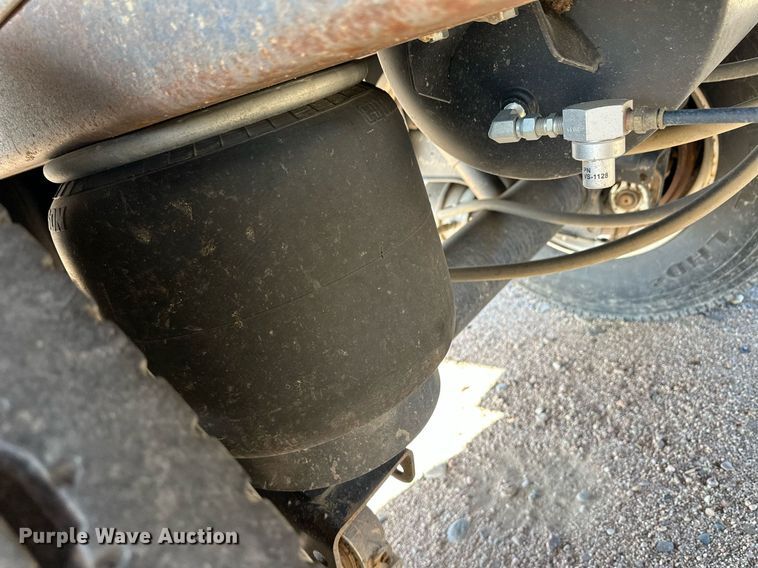 image for item EQ4576 2023 Hitchcock APL36 silage trailer