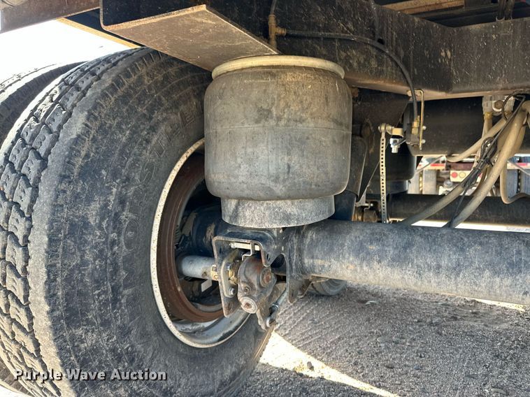 image for item EQ4576 2023 Hitchcock APL36 silage trailer