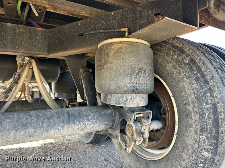 image for item EQ4576 2023 Hitchcock APL36 silage trailer