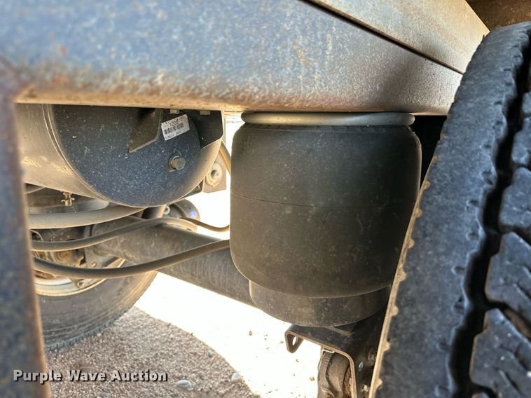 image for item EQ4576 2023 Hitchcock APL36 silage trailer