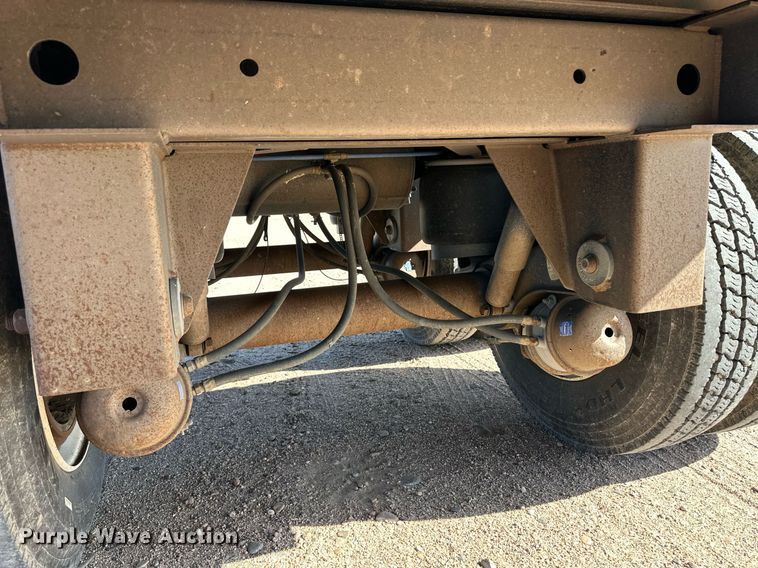 image for item EQ4576 2023 Hitchcock APL36 silage trailer