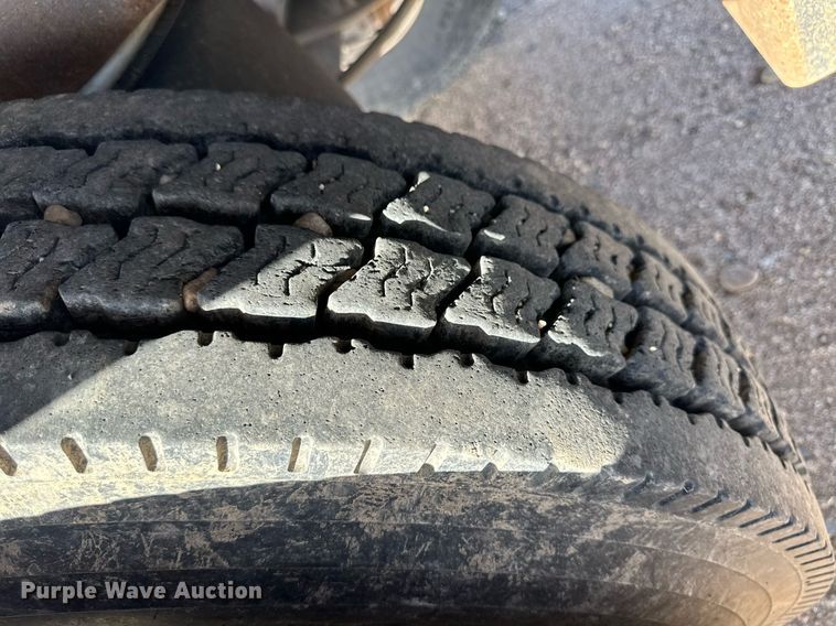 image for item EQ4576 2023 Hitchcock APL36 silage trailer