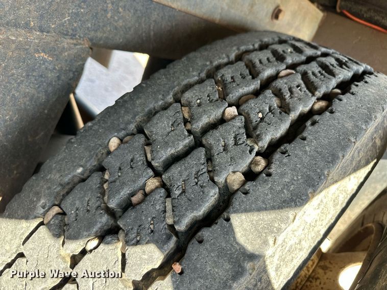 image for item EQ4576 2023 Hitchcock APL36 silage trailer