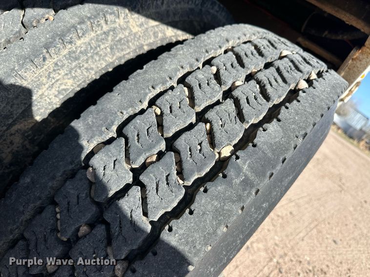 image for item EQ4576 2023 Hitchcock APL36 silage trailer