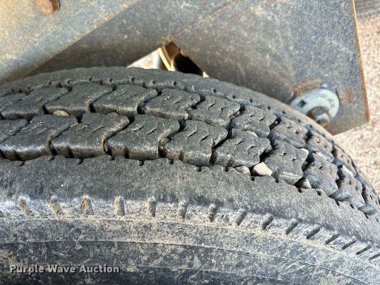 image for item EQ4576 2023 Hitchcock APL36 silage trailer