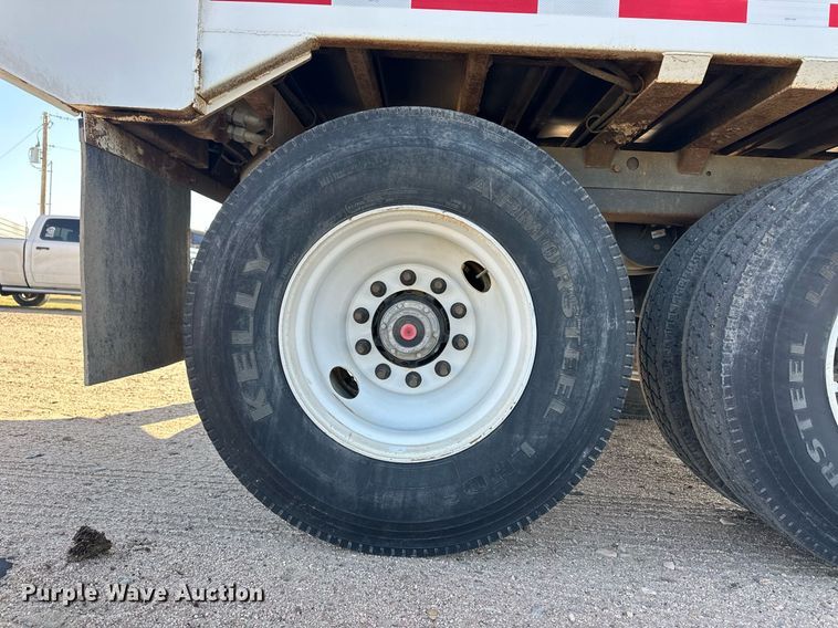 image for item EQ4576 2023 Hitchcock APL36 silage trailer