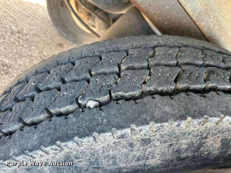 image for item EQ4576 2023 Hitchcock APL36 silage trailer