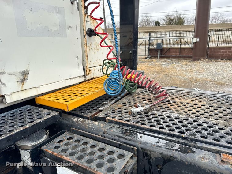 image for item DH9870 2011 Kalmar Ottawa 4x2 yard truck